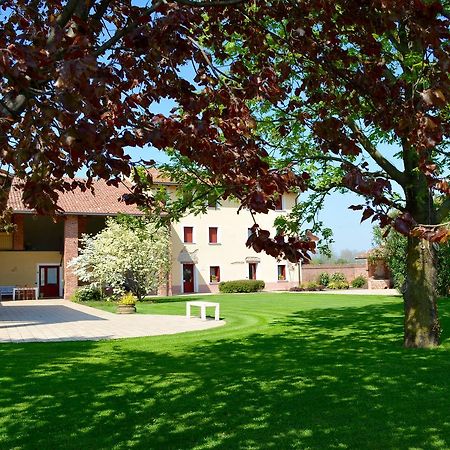 Agriturismo Borgo Tecla Rosà Buitenkant foto