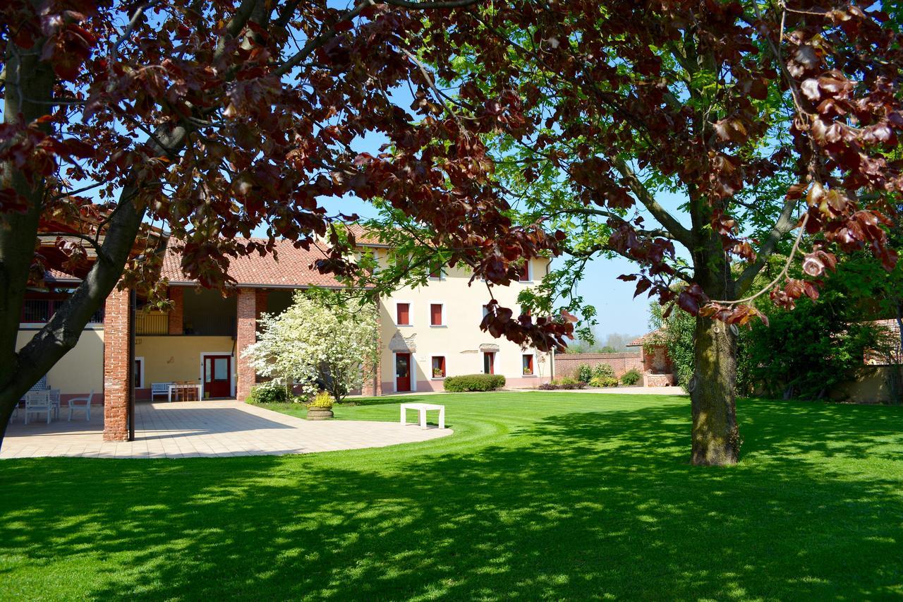 Agriturismo Borgo Tecla Rosà Buitenkant foto