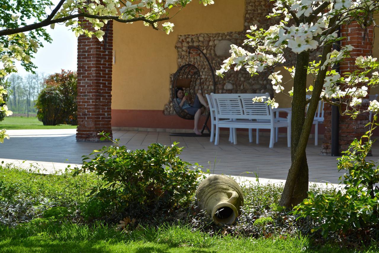Agriturismo Borgo Tecla Rosà Buitenkant foto
